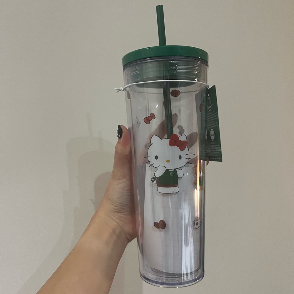 Starbucks hello kitty cold cup 24 ML